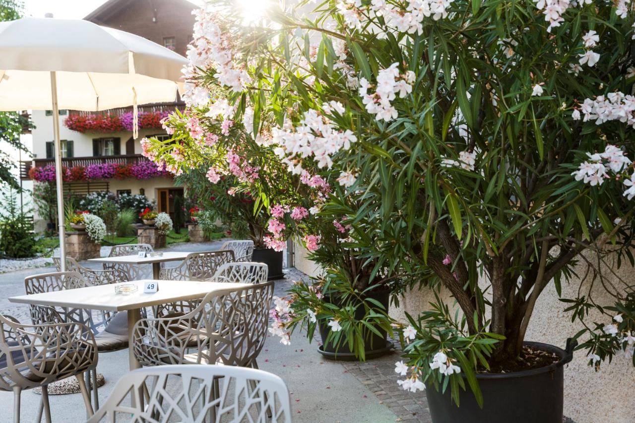 Hotel Kabis Funes  Ngoại thất bức ảnh
